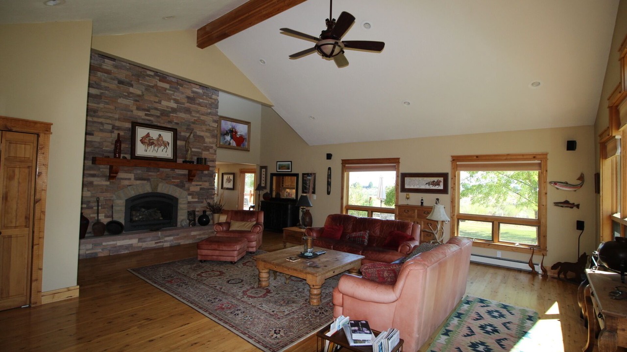 Photo of Livingroom in Redlands