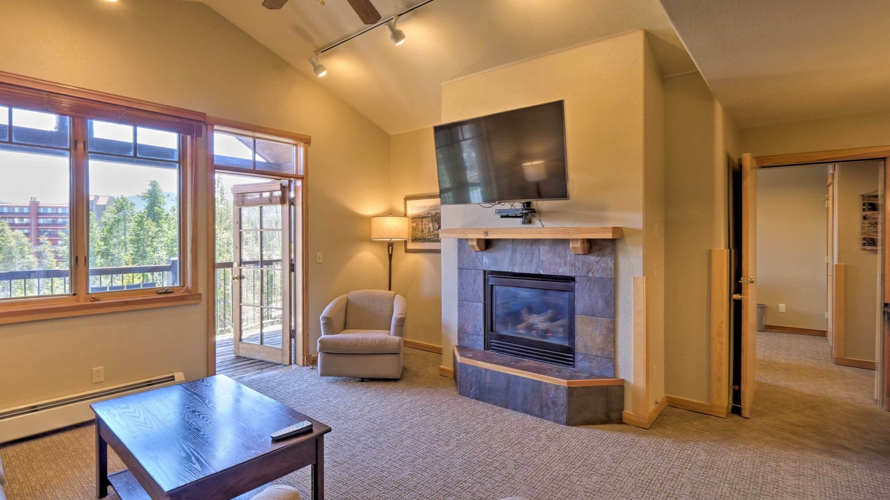 Photo of Livingroom in Four O'Clock