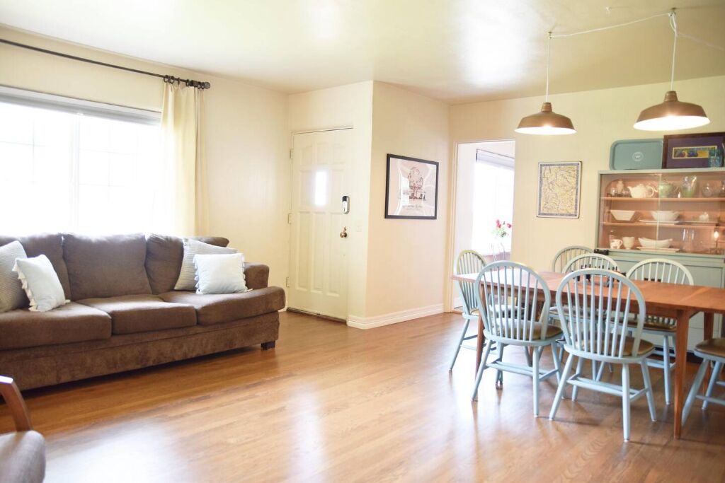 Photo of Livingroom in Broadmoor