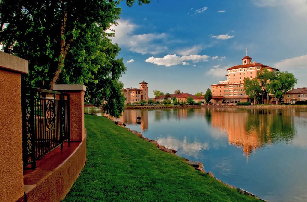 Photo of Outdoor in Broadmoor