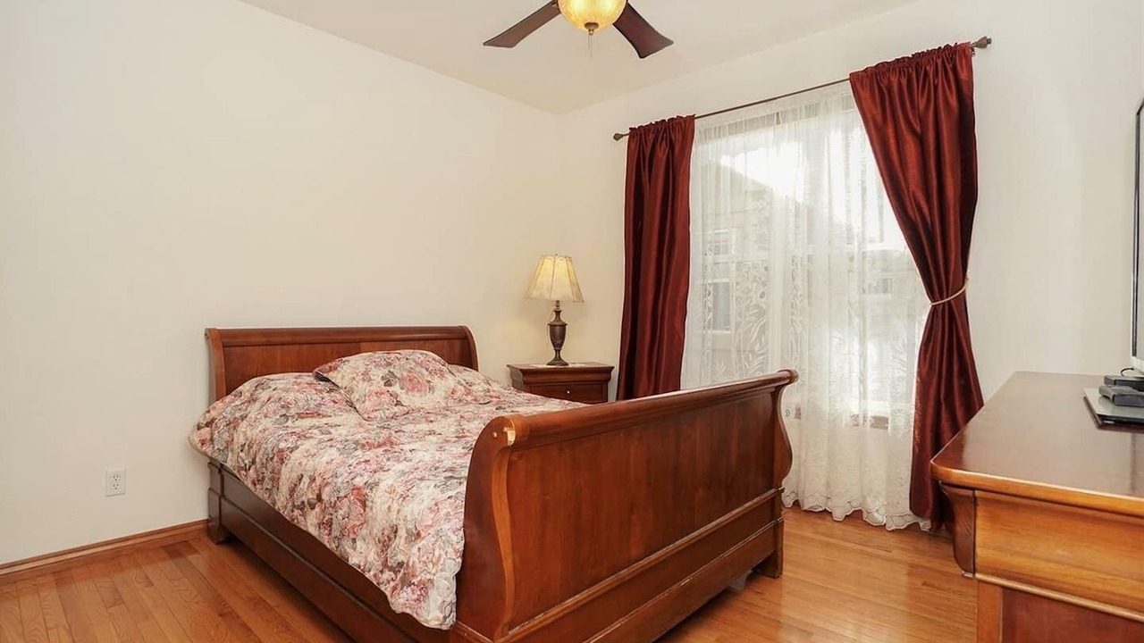 Photo of Bedroom in Ken Caryl