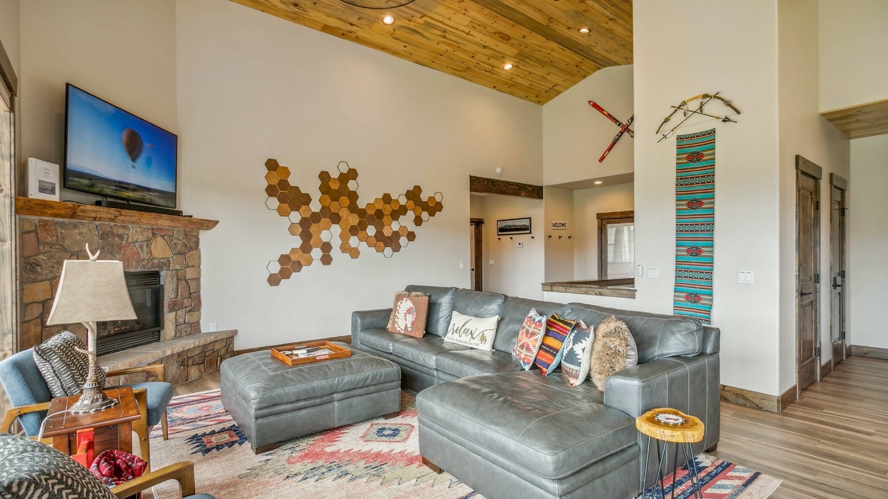 Photo of Bedroom in Twin Creek Village