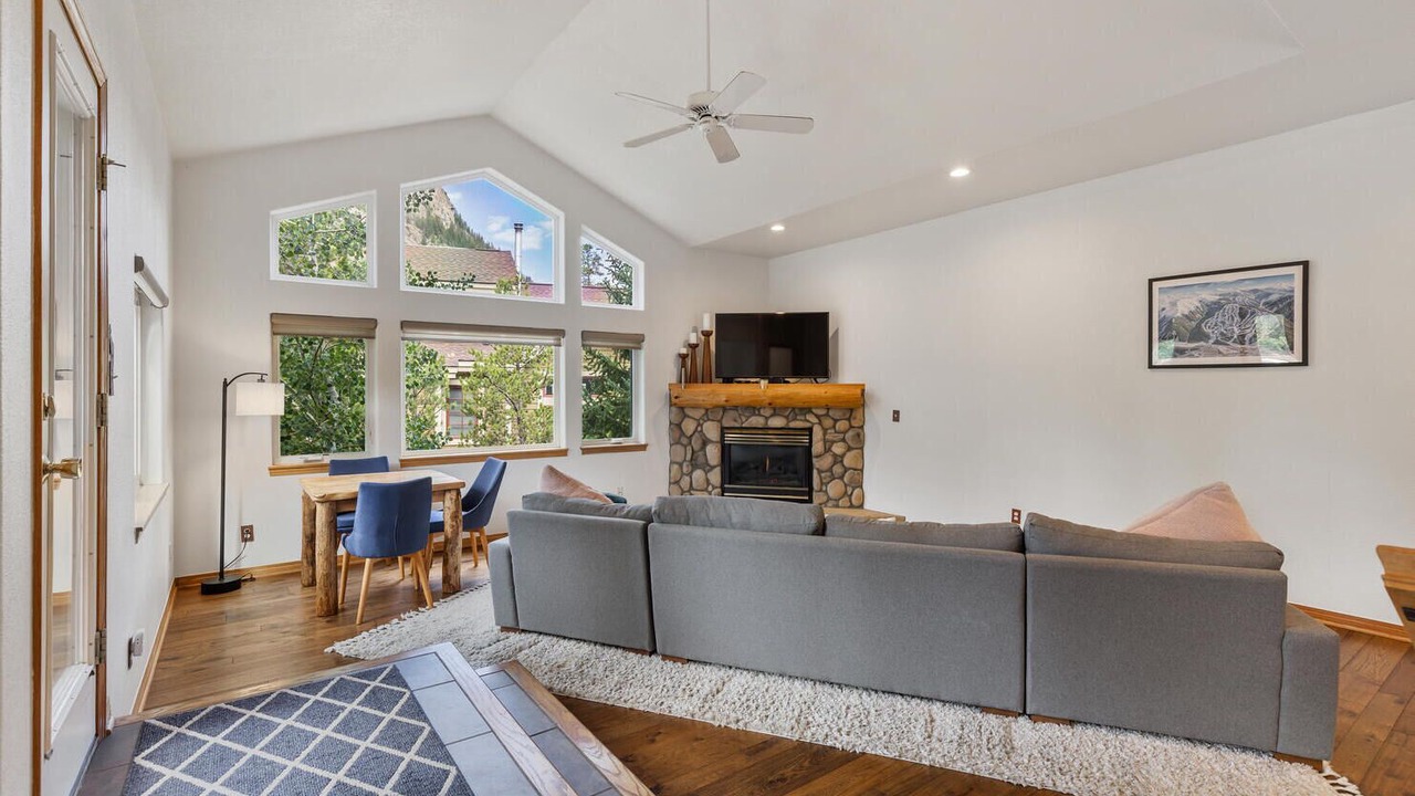 Photo of Livingroom in Frisco