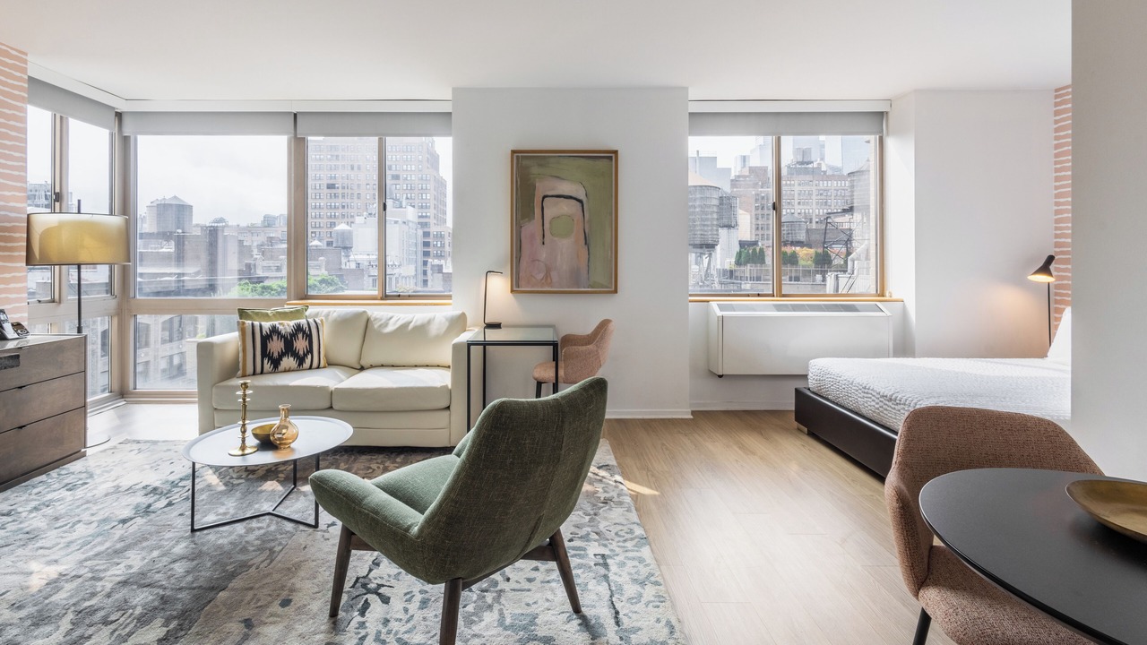 Photo of Bedroom in Midtown South