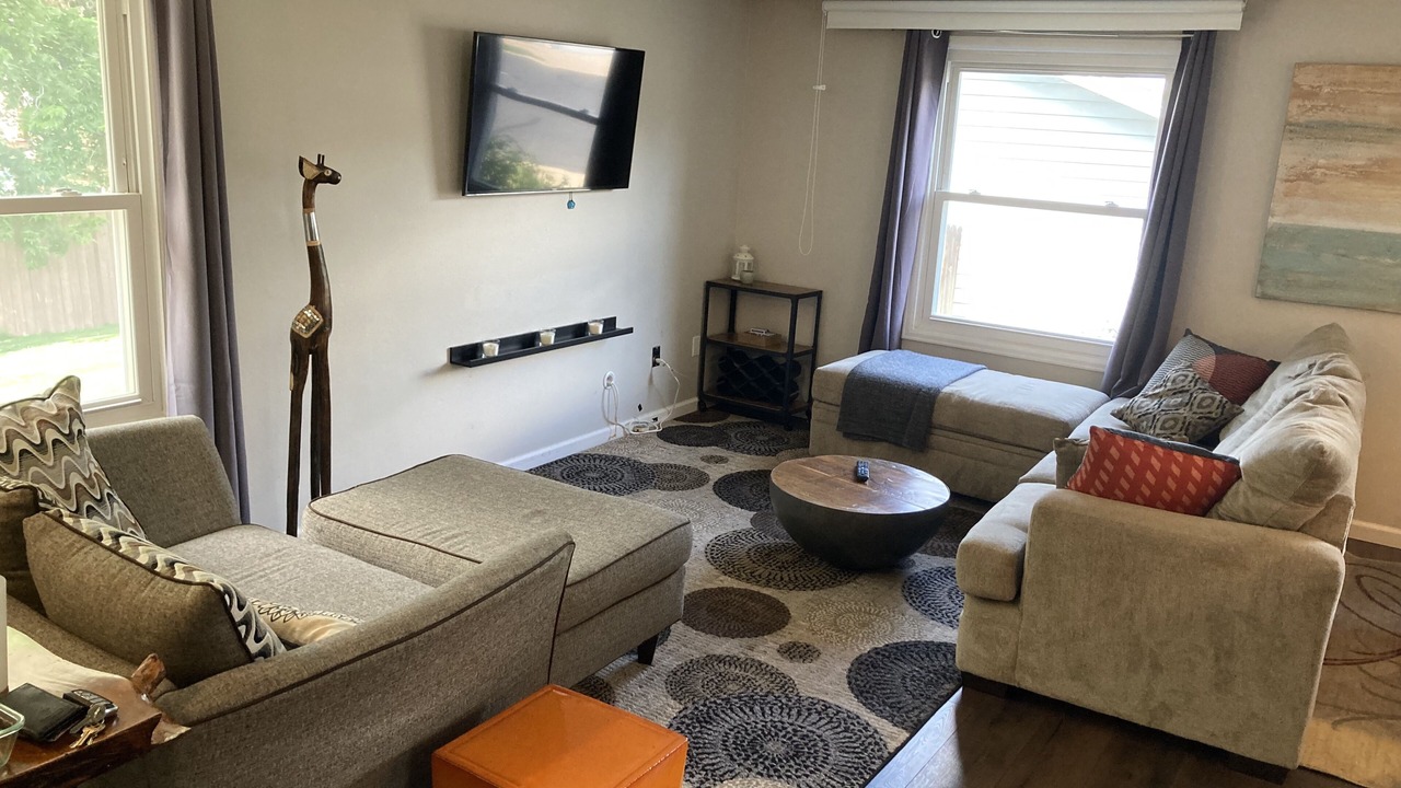 Photo of Livingroom in West Central Westminster