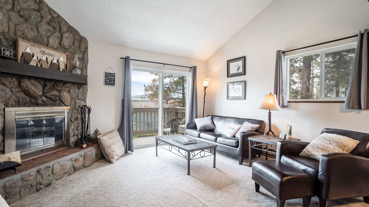Photo of Livingroom in Fraser