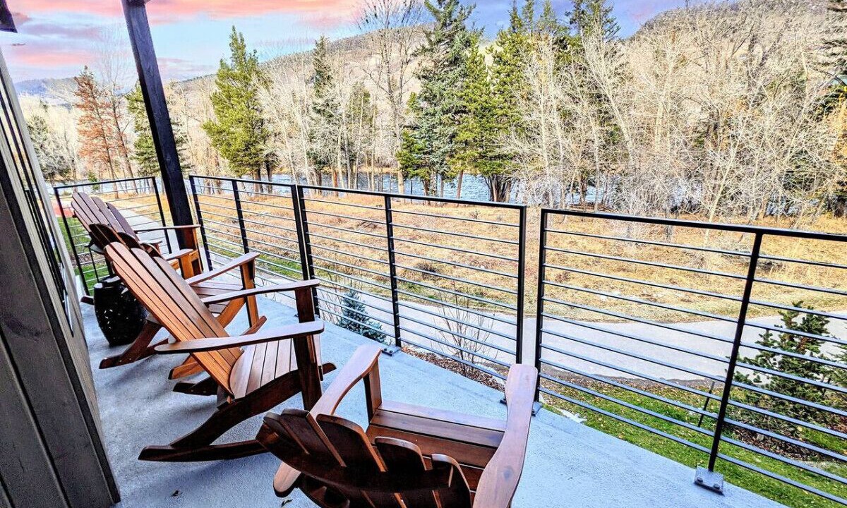 Photo of Patio Balcony in Willow Grove