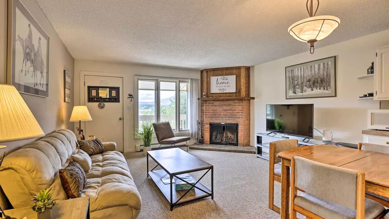 Photo of Livingroom in Fraser