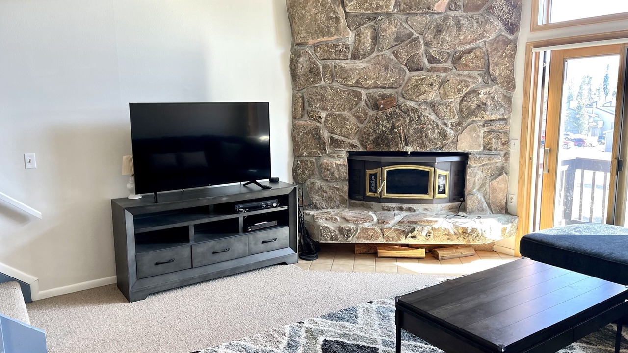 Photo of Livingroom in Fraser