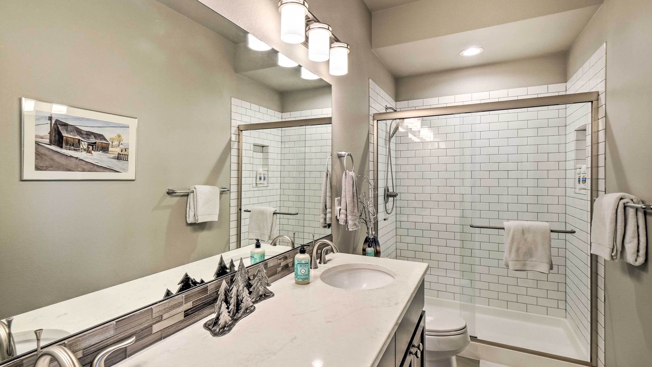 Photo of Bathroom in Rendezvous