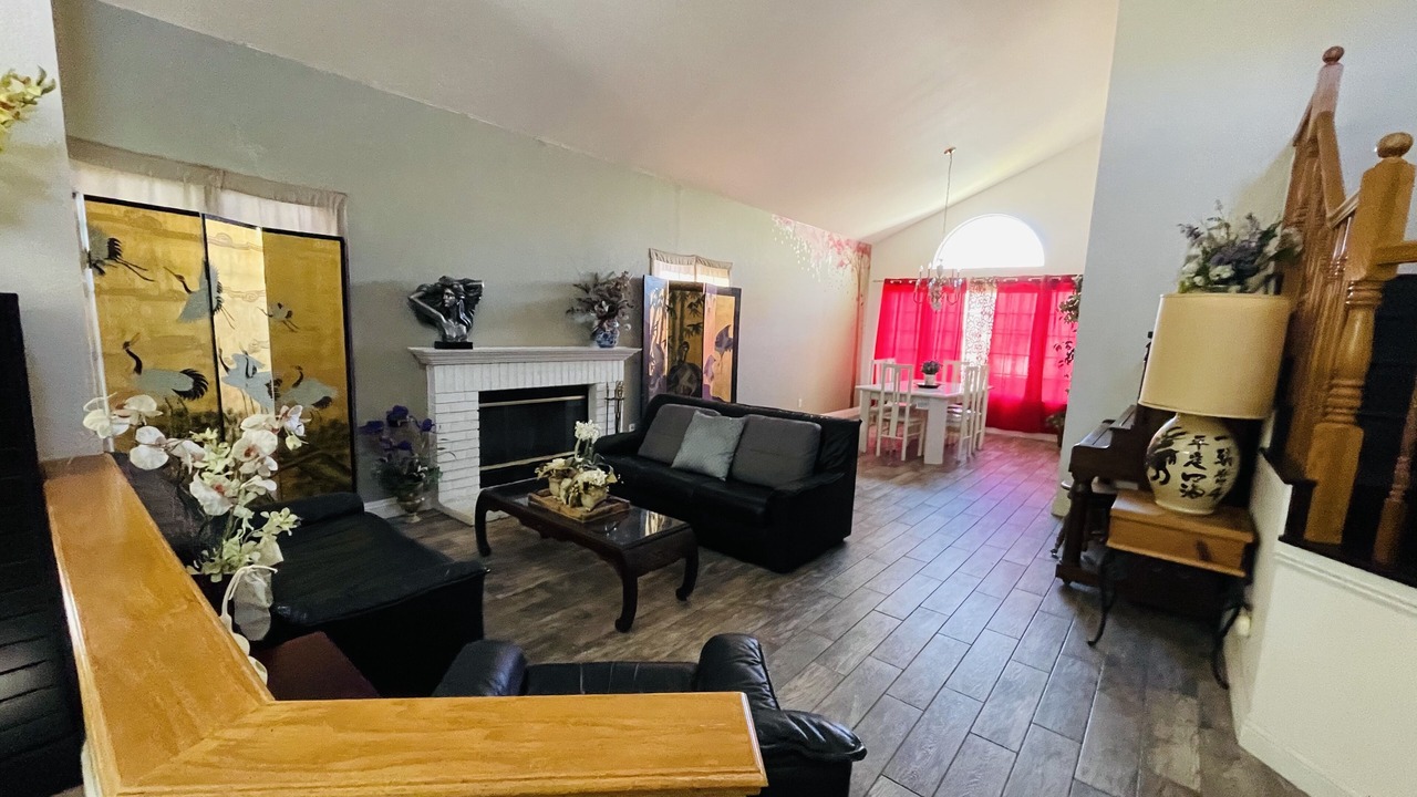 Photo of Livingroom in Moreno Valley