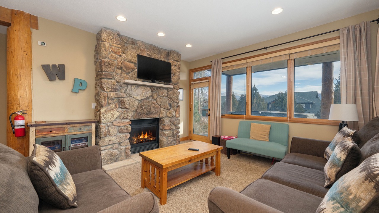 Photo of Livingroom in Fraser