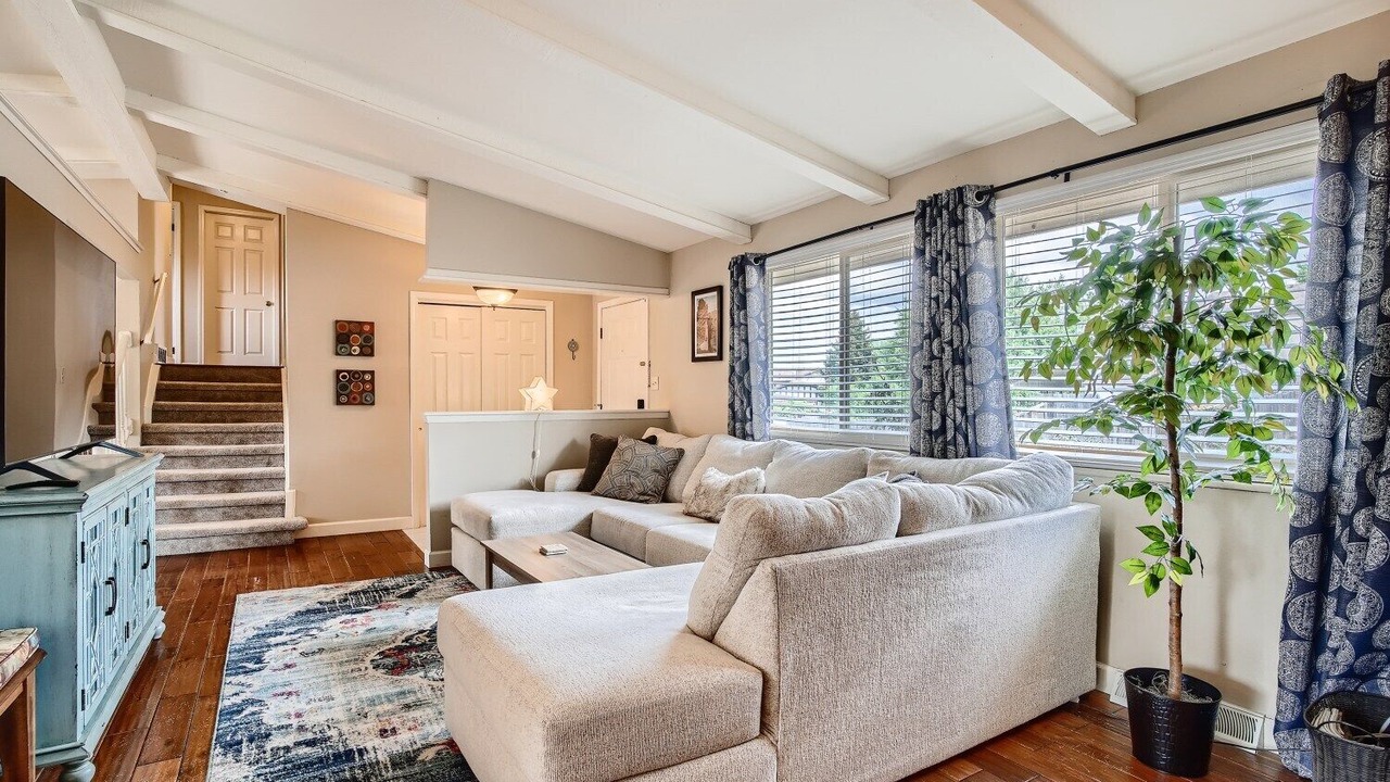Photo of Livingroom in South Westminster