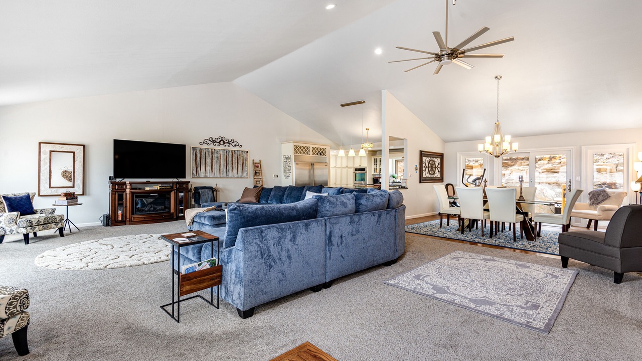 Photo of Livingroom in Northwest Colorado Springs