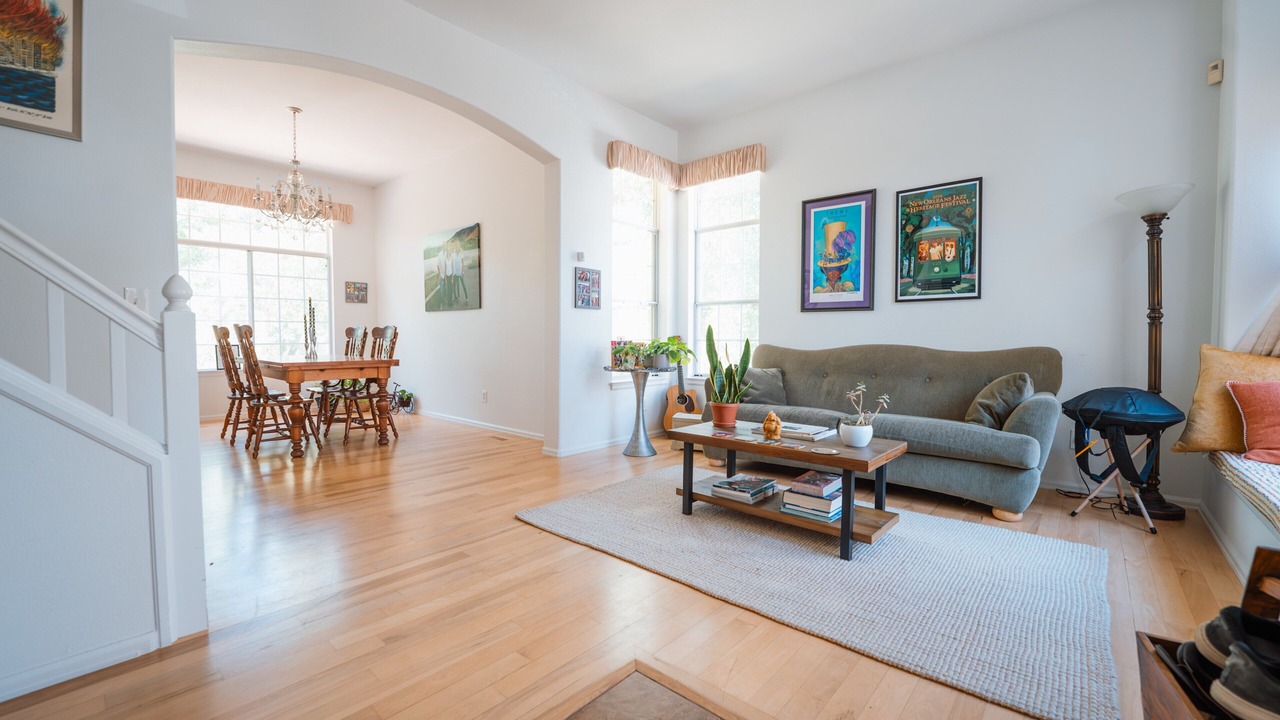 Photo of Livingroom in Gunbarrel