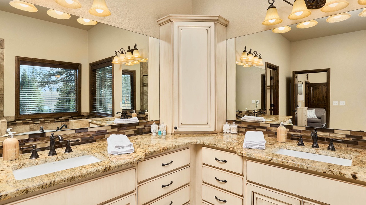 Photo of Bathroom in Woodland Park