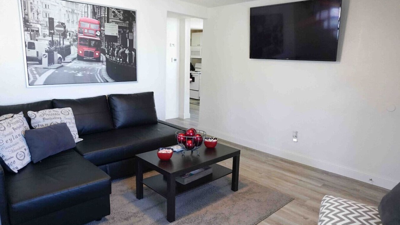 Photo of Livingroom in Berkley