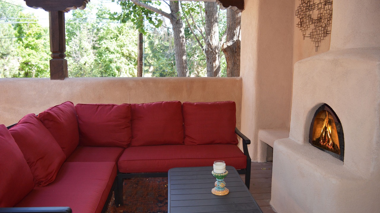 Photo of Livingroom in Taos