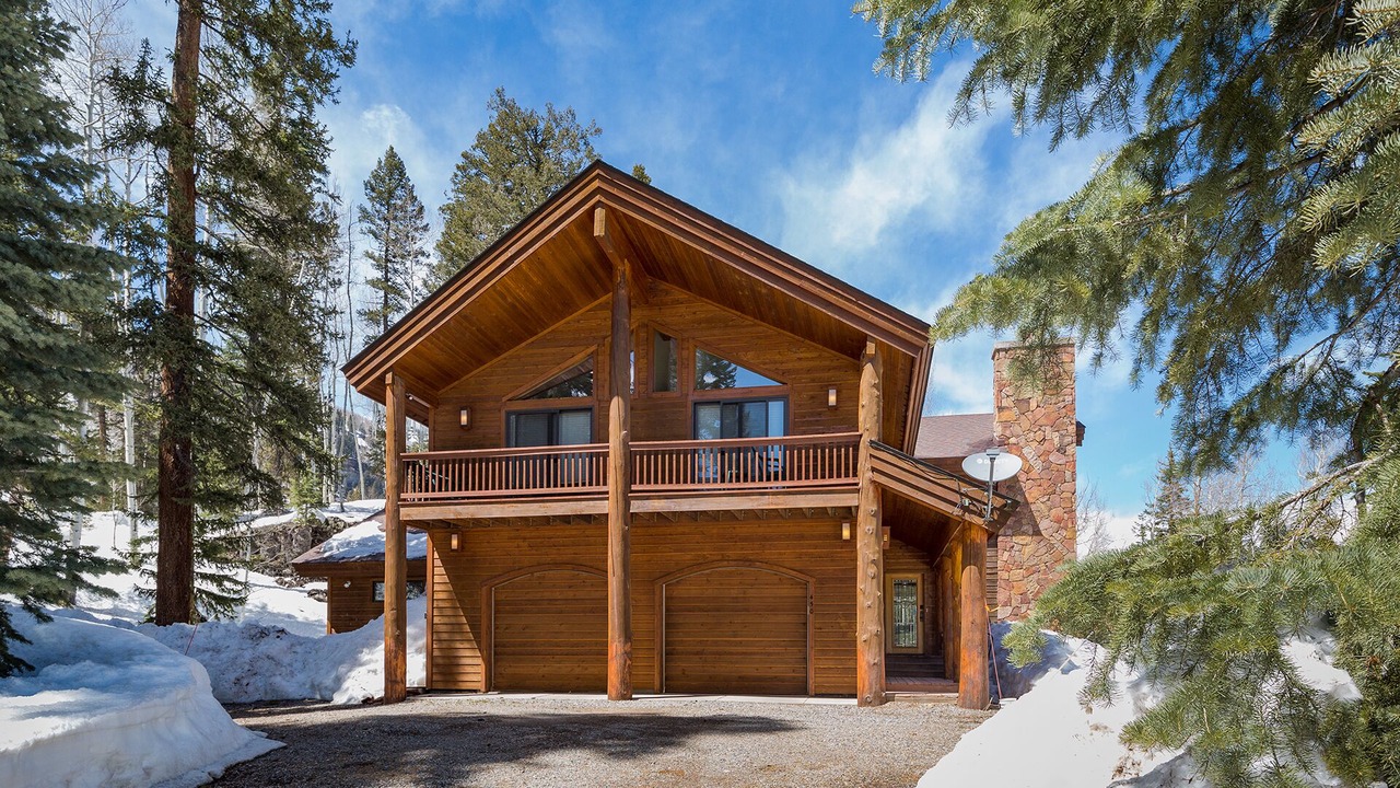 Photo of Outdoor in Columbine Lake