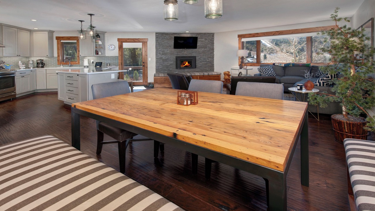 Photo of Bedroom in Mountain House