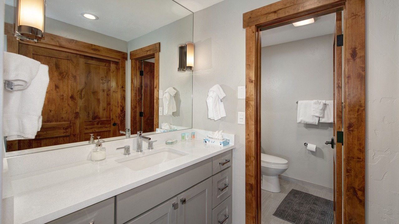 Photo of Bathroom in Mountain House
