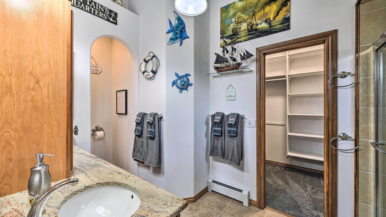 Photo of Bathroom in Fruitvale
