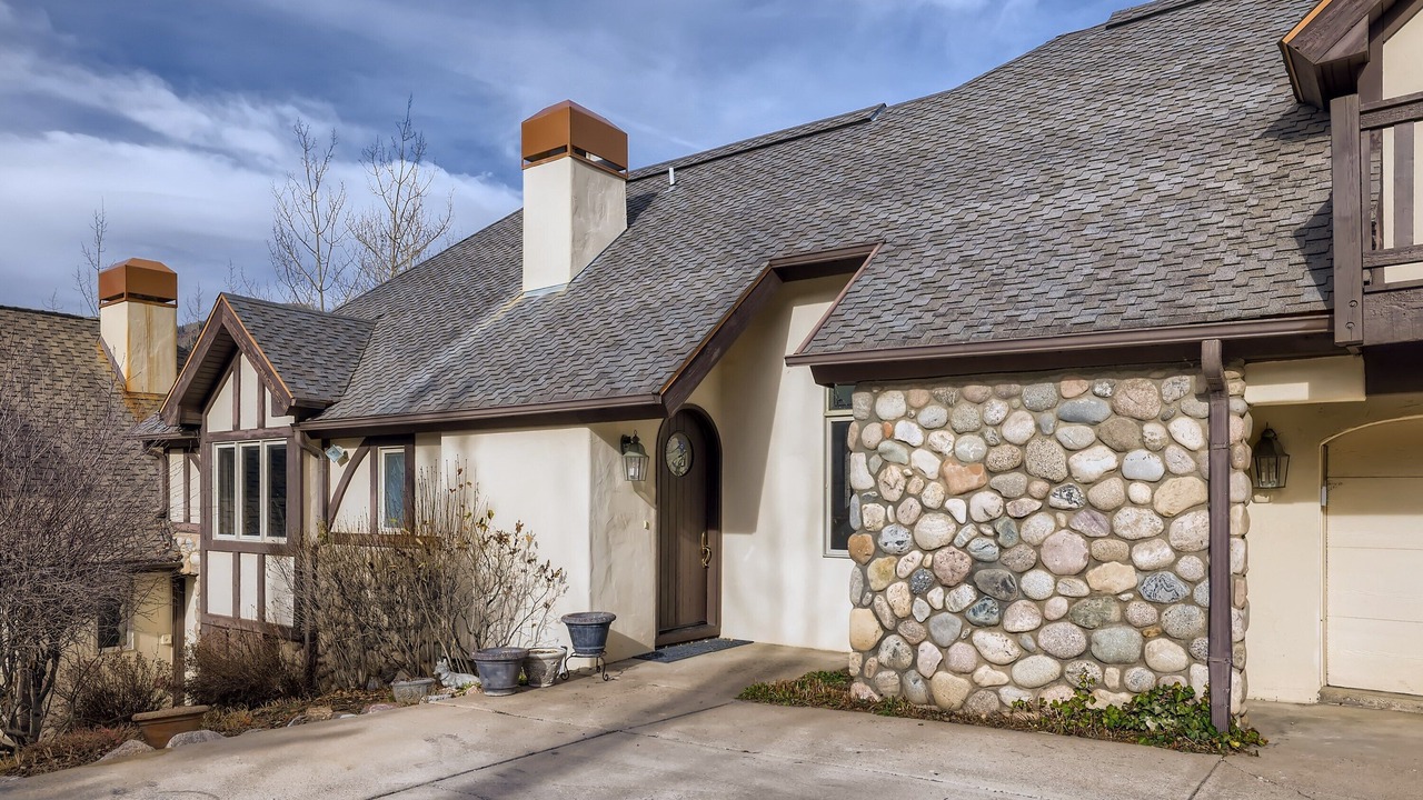 Photo of Outdoor in Highland Meadows
