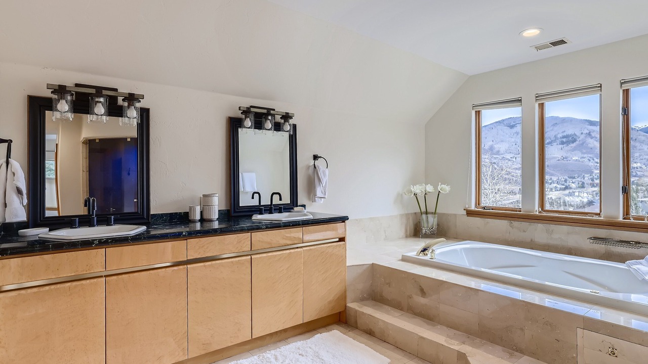 Photo of Bathroom in Highland Meadows