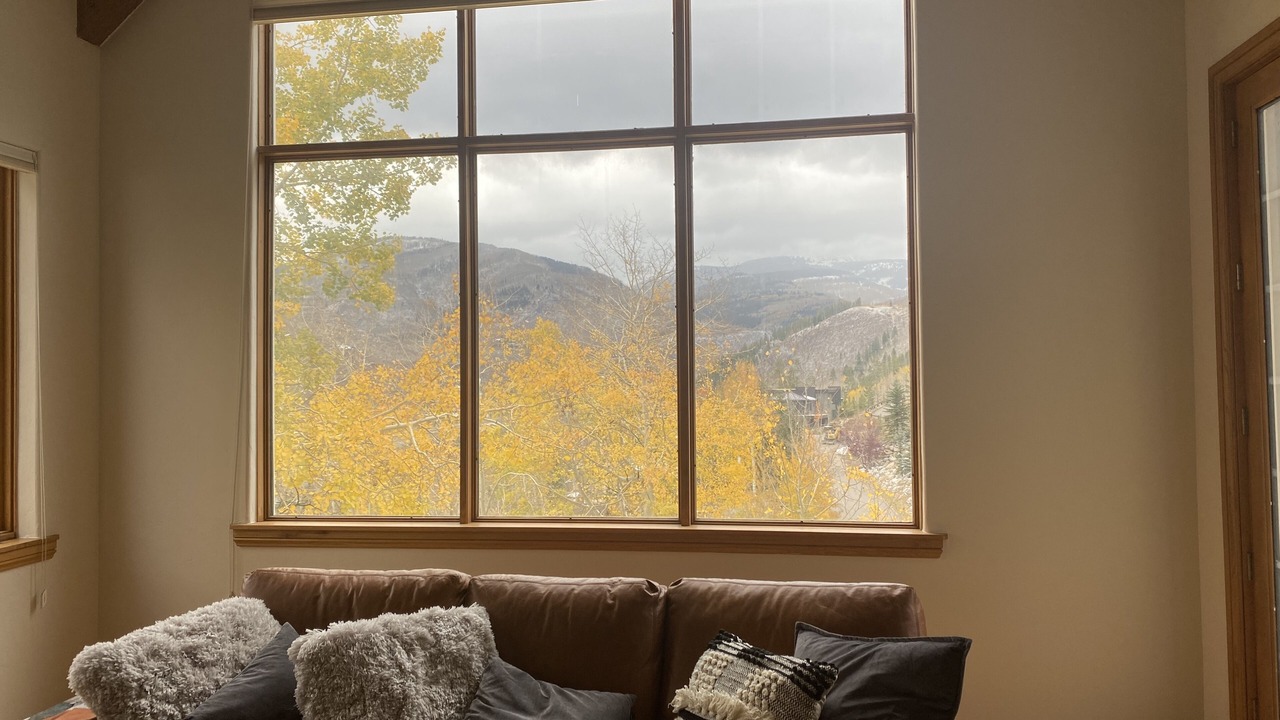 Photo of Livingroom in Highland Meadows
