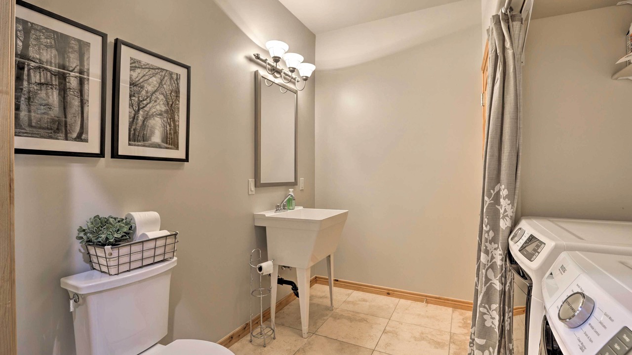Photo of Bathroom in Ptarmigan Mountain