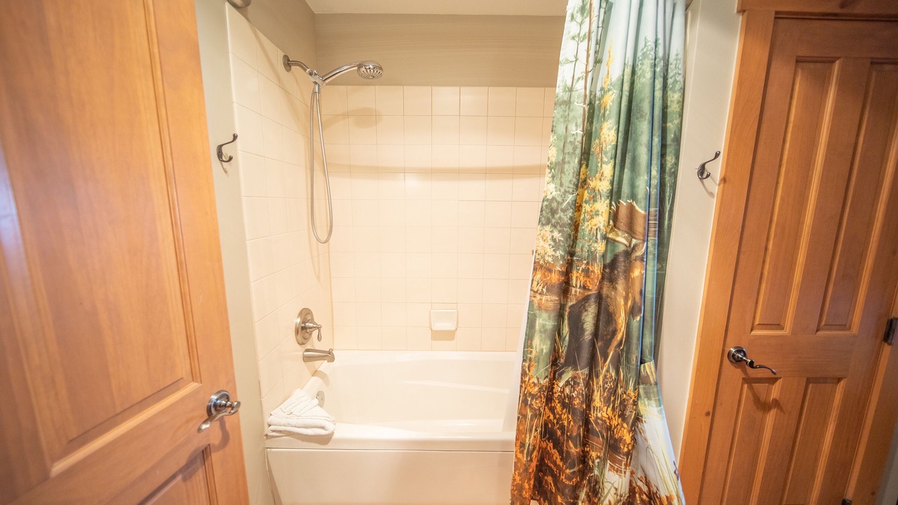 Photo of Bathroom in River Run