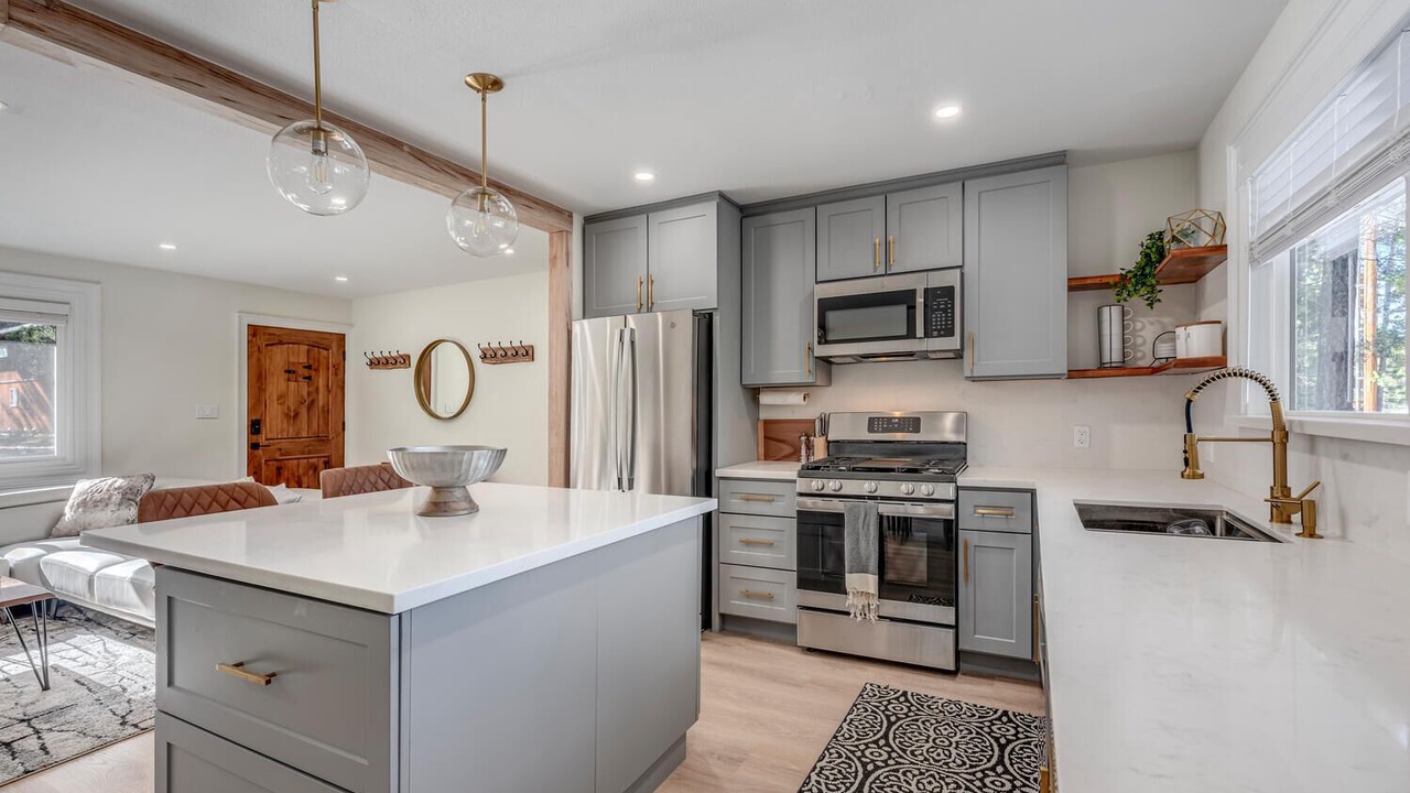 Photo of Kitchen in Tahoe Island