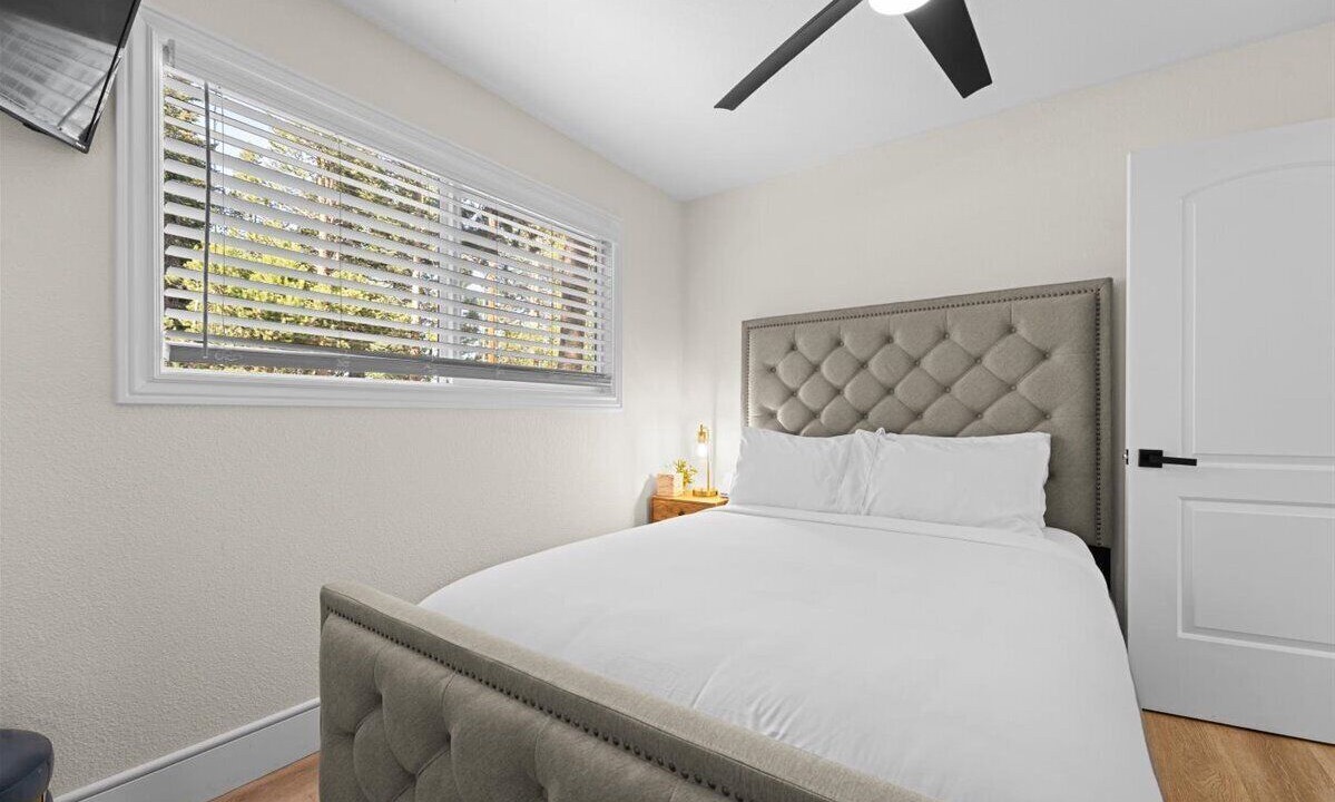 Photo of Bedroom in Tahoe Island