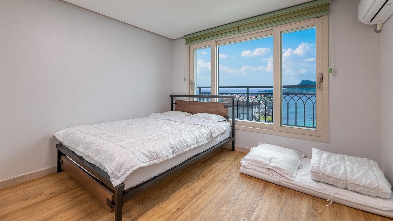Photo of Bedroom in Hallim