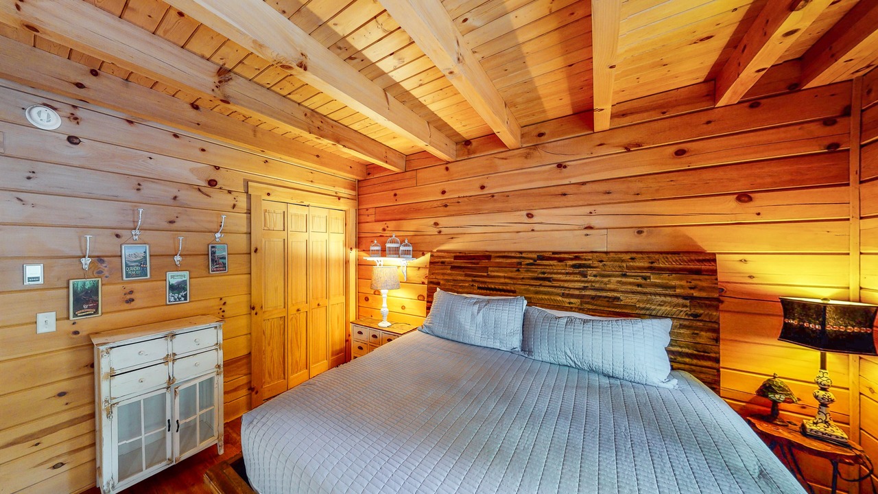 Photo of Bedroom in Quandary Village