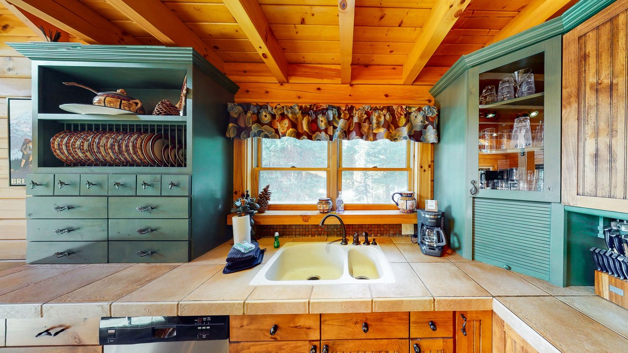 Photo of Kitchen in Quandary Village