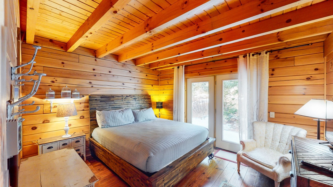 Photo of Bedroom in Quandary Village