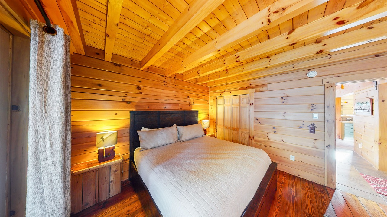 Photo of Bedroom in Quandary Village