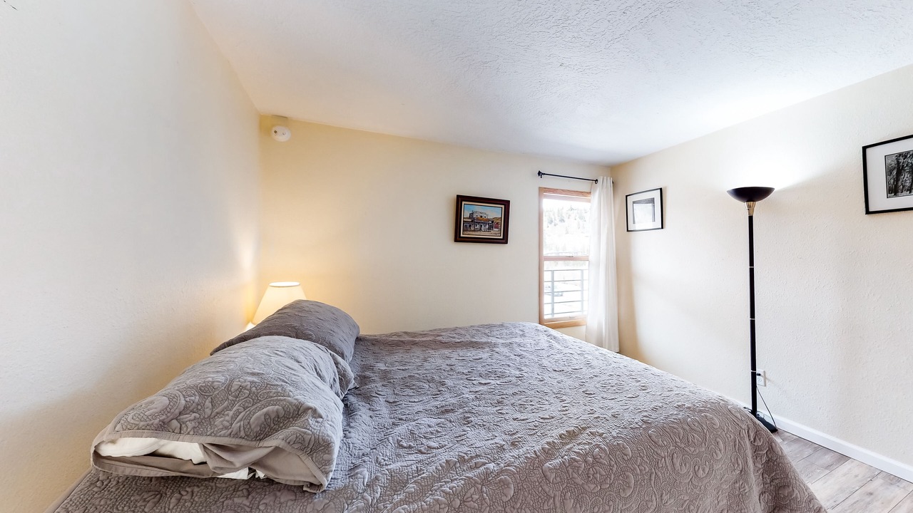 Photo of Bedroom in Historic District