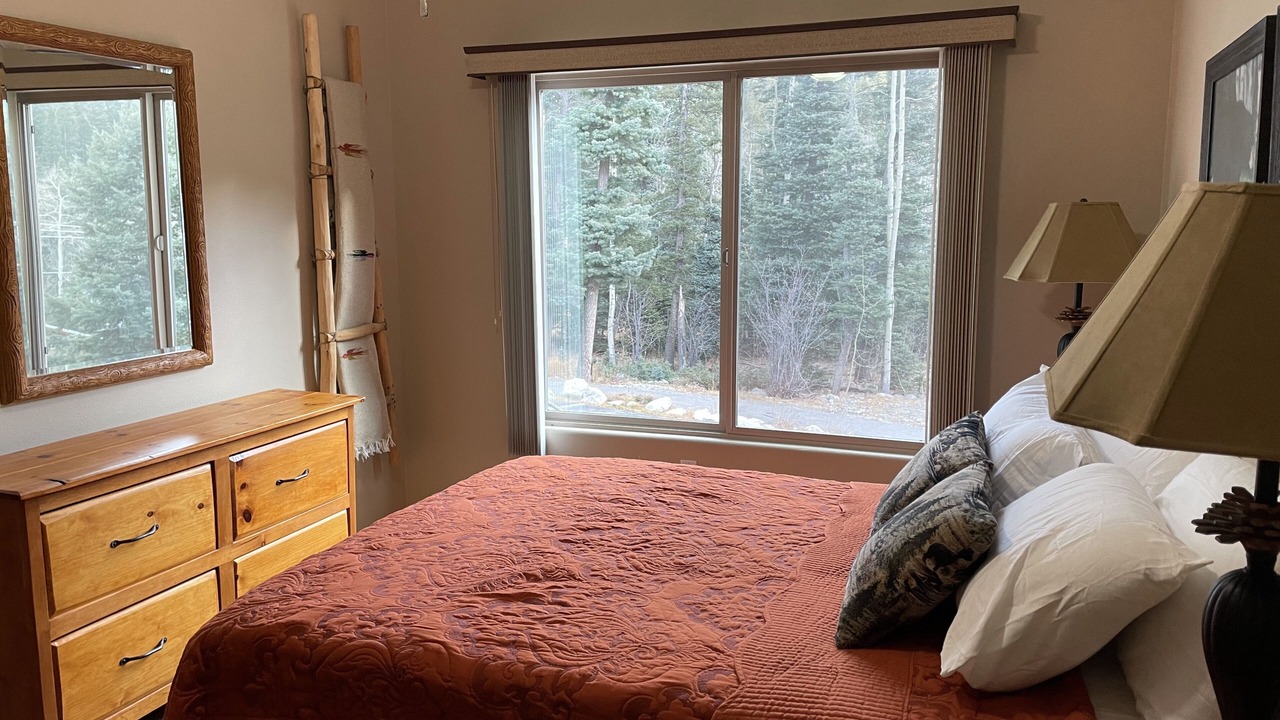 Photo of Bedroom in Taos Ski Valley