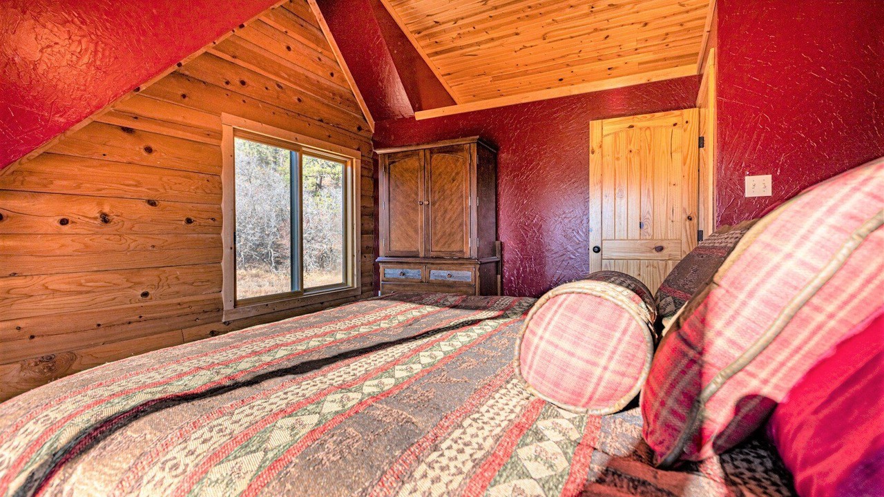 Photo of Bedroom in San Juan River Village