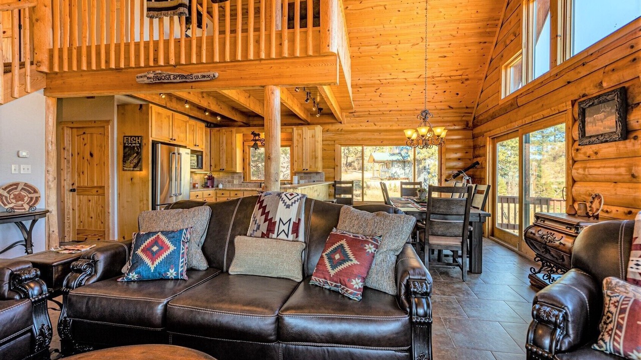 Photo of Livingroom in San Juan River Village