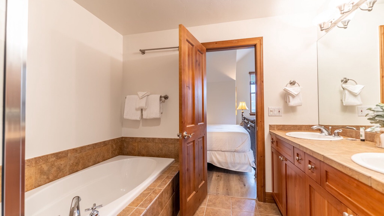 Photo of Bathroom in The Highlands