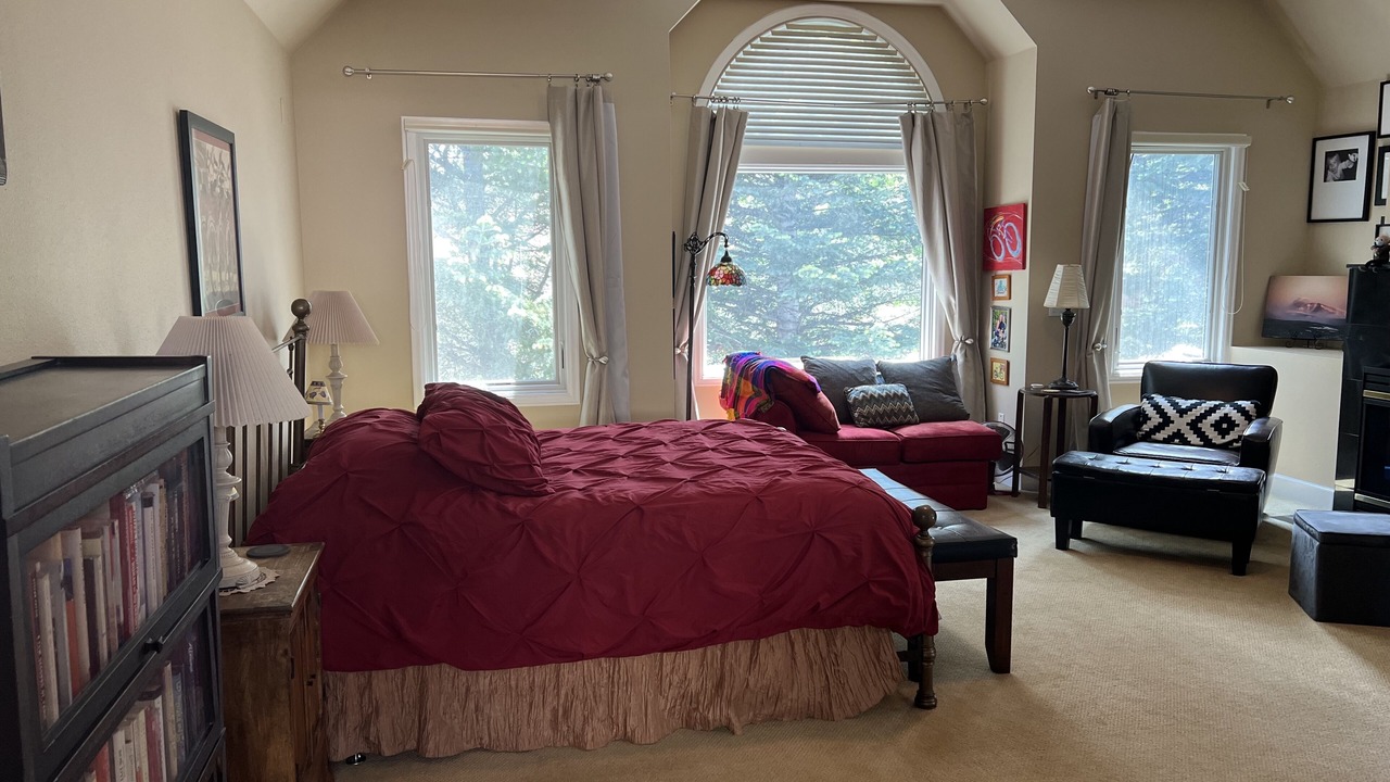 Photo of Bedroom in Hilltop
