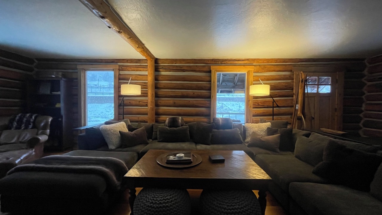 Photo of Livingroom in Vail