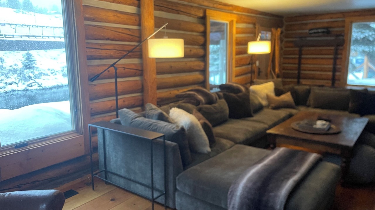 Photo of Livingroom in Vail