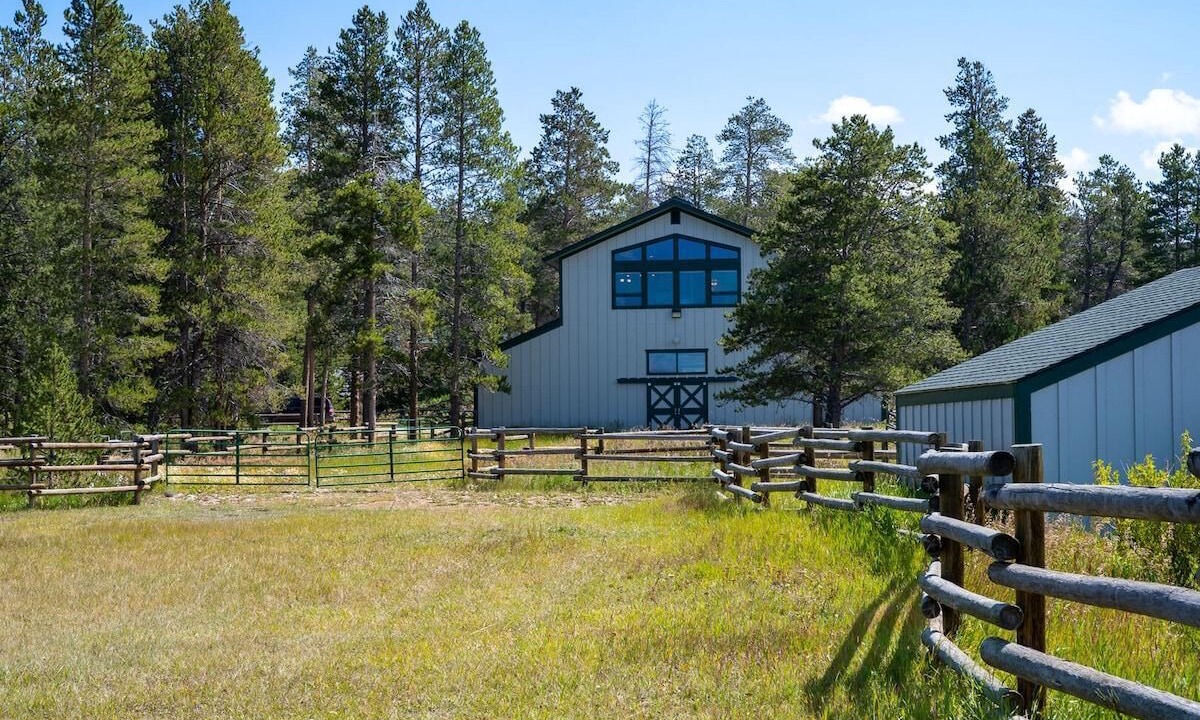 Photo of Outdoor in Sunset Ridge