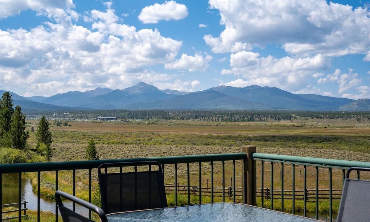 Photo of Outdoor in Sunset Ridge