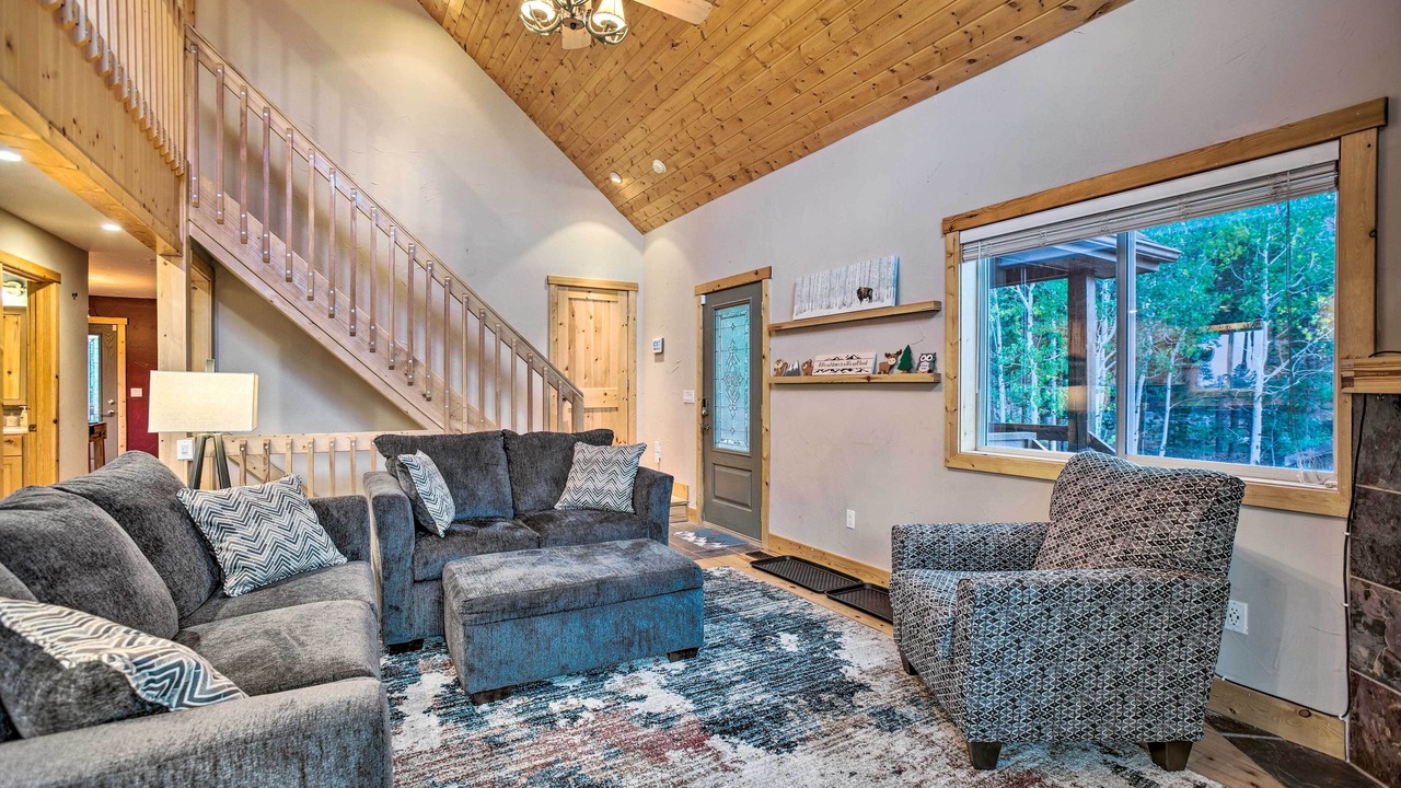 Photo of Livingroom in Morrison