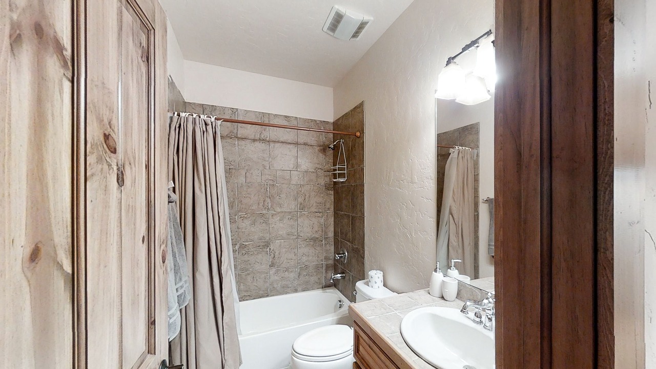 Photo of Bathroom in Bear Crossing